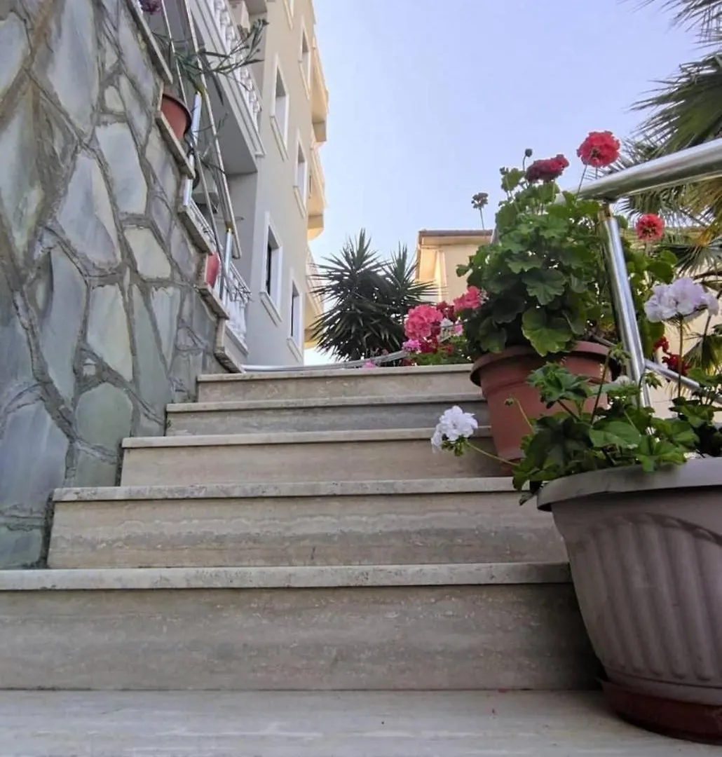 Vila Megi Golem  Albanien