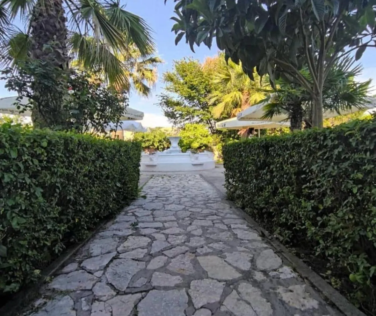 Hotel Vila Megi Golem